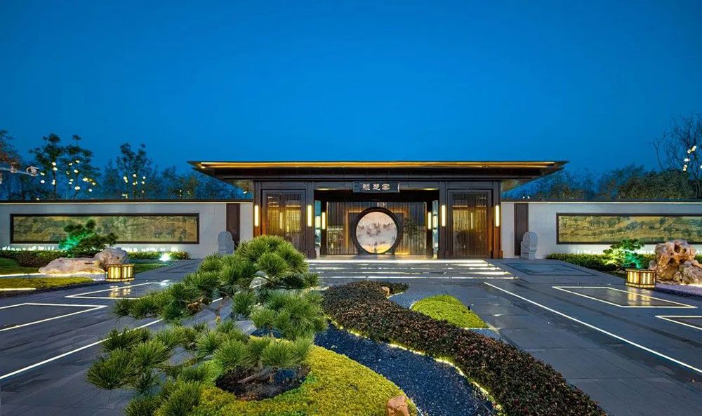 碧桂园翘楚棠项目位于平江县平江大道与甲山大道交汇处