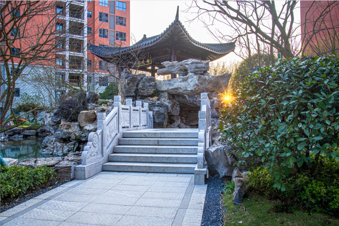 御景铭城禾府项目位于郴州市资兴市新区资兴大道北（市公路局旁）