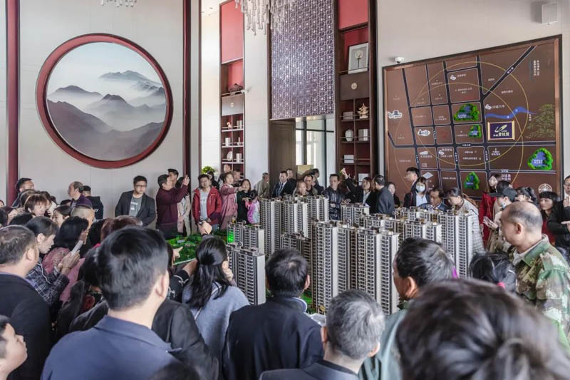 碧桂园项目位于汝城县九龙大道与义昌大道交汇处