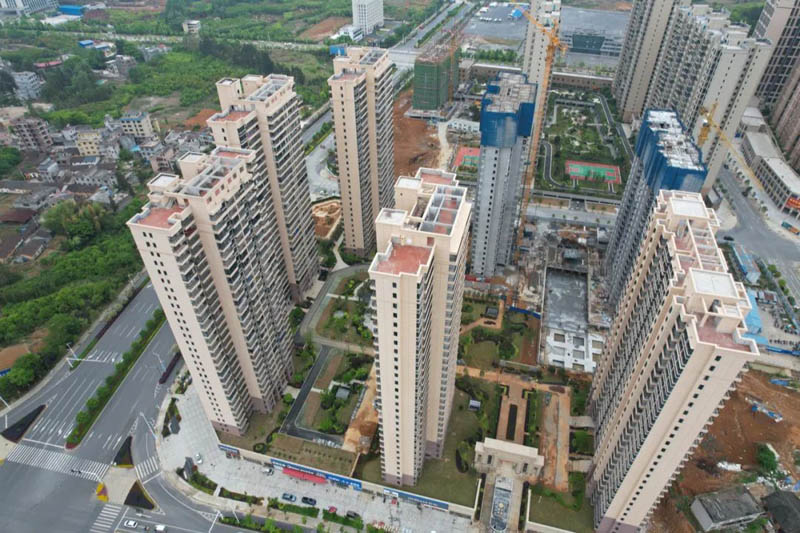 翡翠华庭项目位于汝城县汝城大道与三江大道交汇处