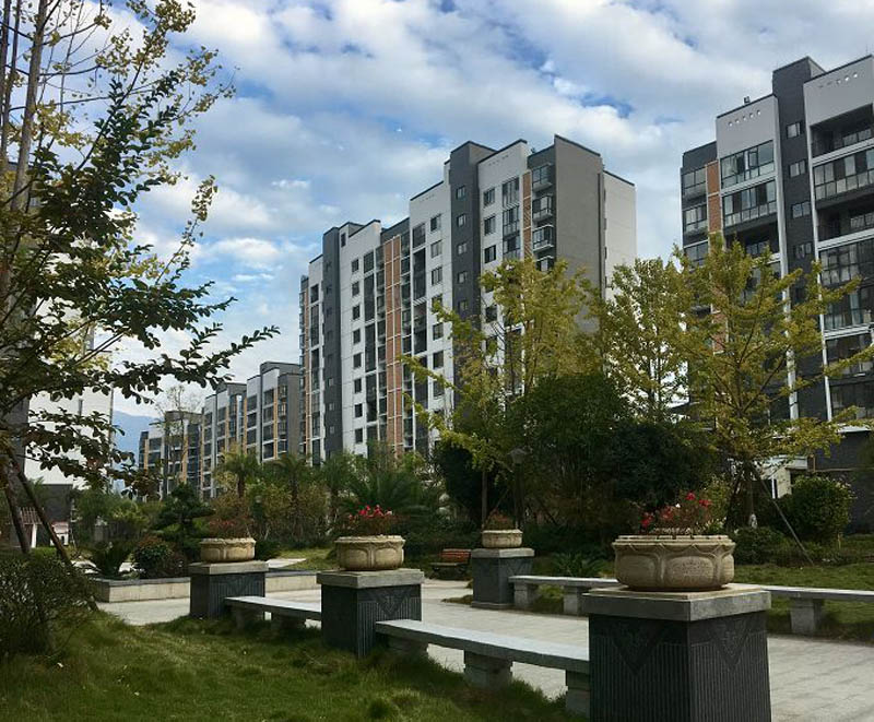 三江花苑项目位于汝城县东泉路与滨河东路交汇处