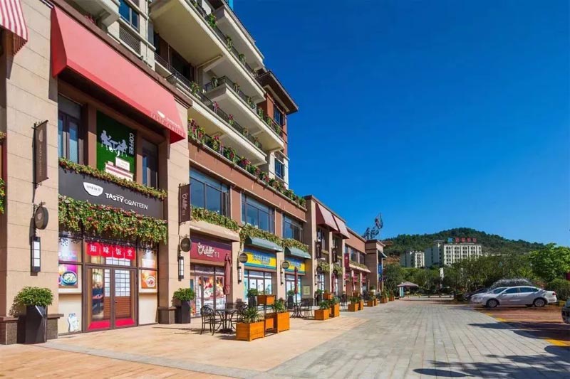 碧桂园项目位于朝阳广场旁（桂阳县郴州大道与珍珠大道交汇处）