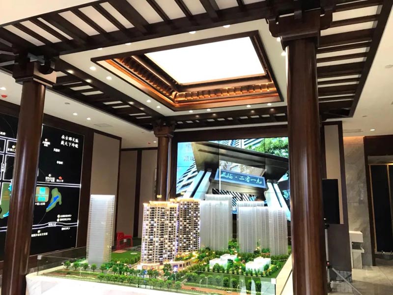 藏珑项目位于桂阳县骏马大道新人社局旁（文化园北门斜对面）