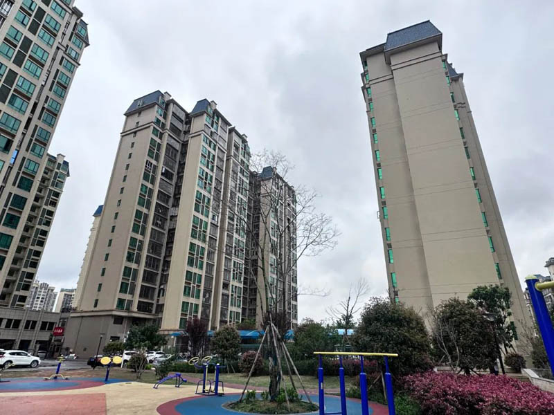 中央翰府项目位于安仁县八一中路与安仁大道交汇处