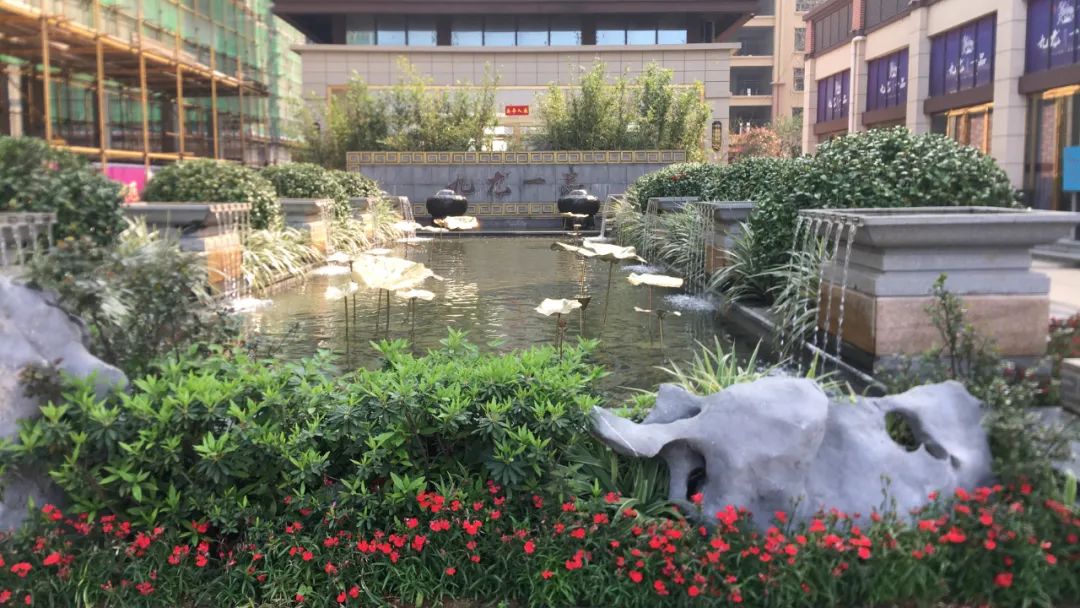 九龙一品项目位于安仁县安仁大道与滨江南路交汇处