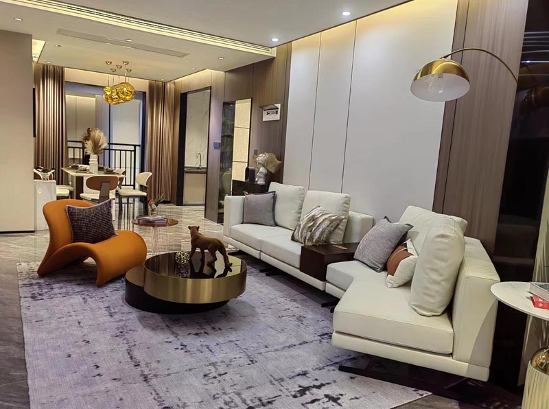 云顶澜山项目位于郴州市郴州大道白水路9号（湘南学院旁）