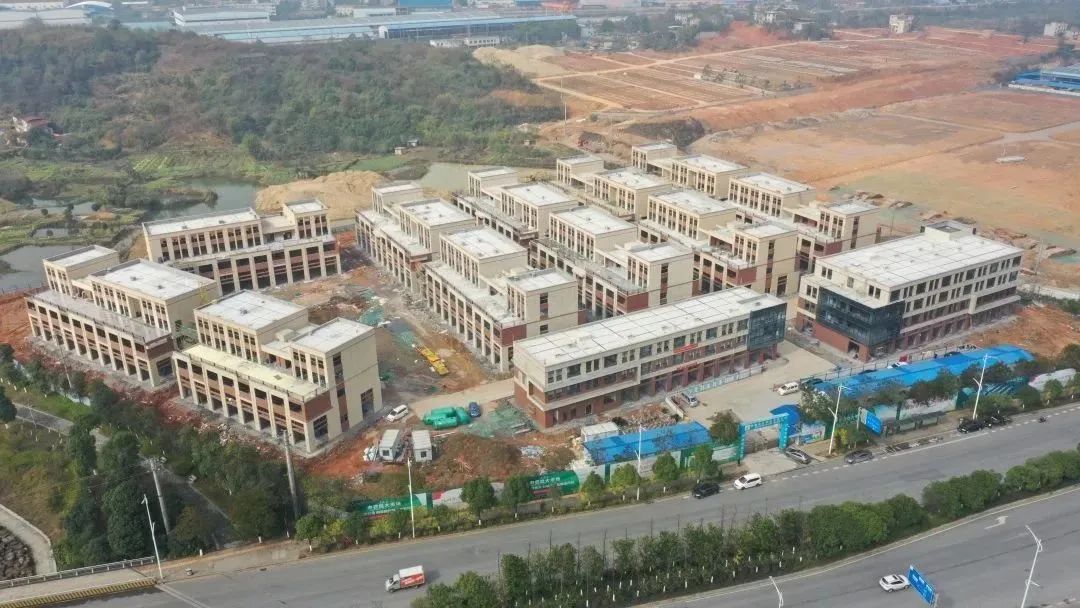 农副产品物流园项目位于郴州国庆南路延伸段与郴江路交汇处